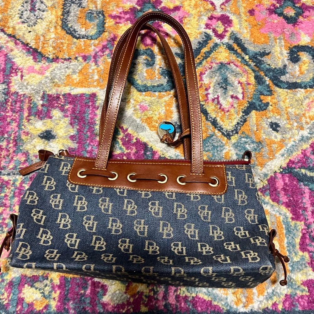 Dooney denim shoulder bag - Picture 3 of 8